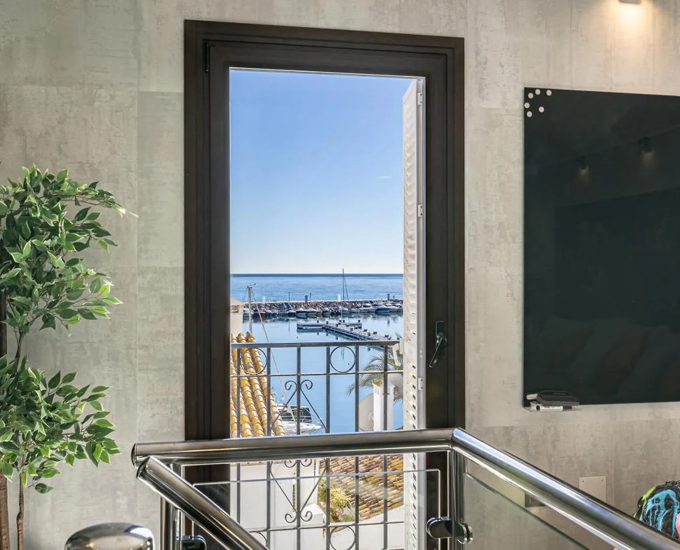 Starlite Marina Puerto Banus Apartment Marbella